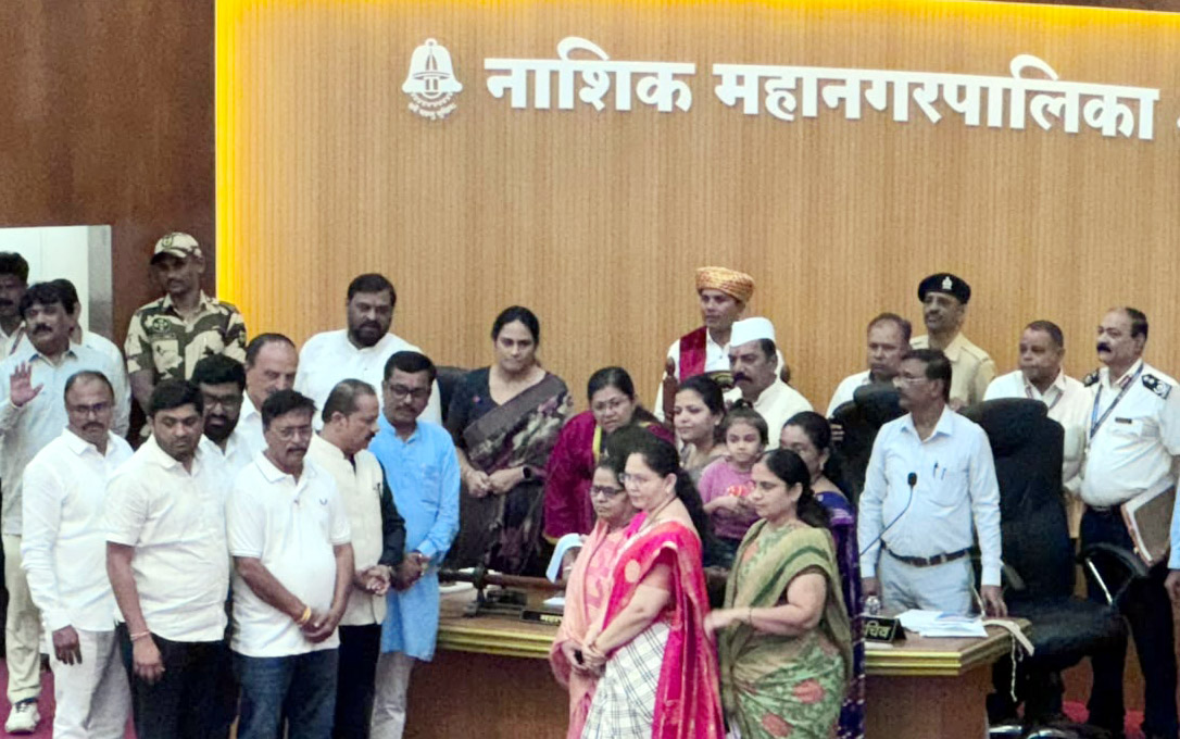 रस्त्यांच्या दुरवस्थेमुळे सहा जणांचा बळी; महापालिकेकडून ३० लाखांची आर्थिक मदत!